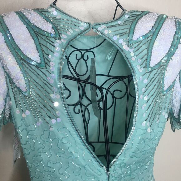 Vth Scala Turquoise White Beaded Sequin Cut Out Back Dress Women’s Size S NWTs - Picture 9 of 12